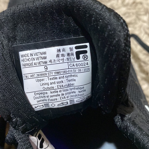 Running shoe - Picture 3 of 3